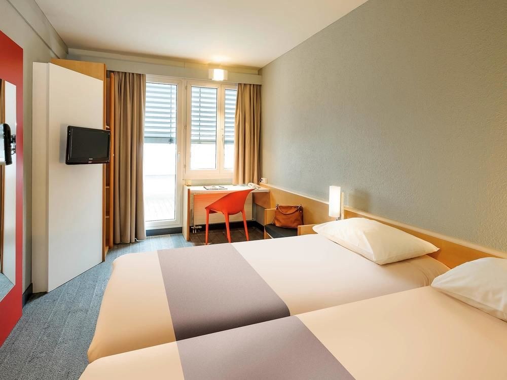 IBIS CHUR photo 1