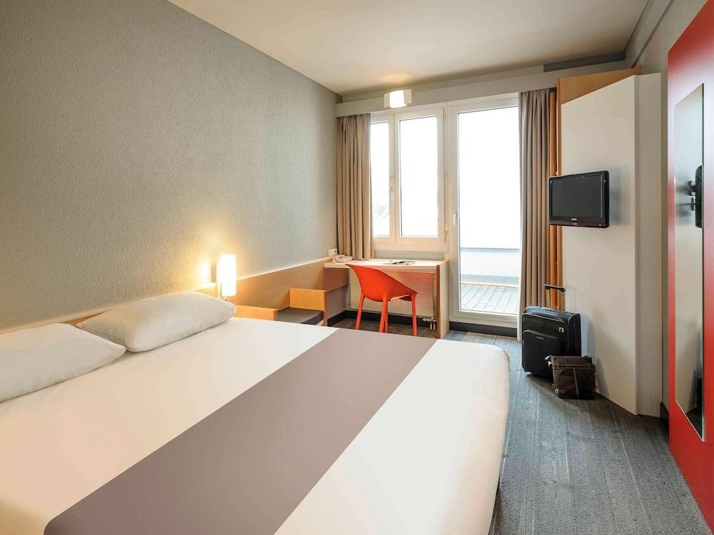 IBIS CHUR photo 2