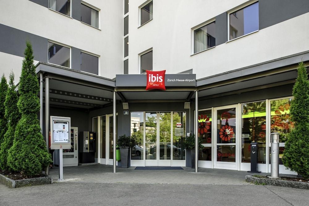 IBIS ZURICH MESSE-AIRPORT photo 3