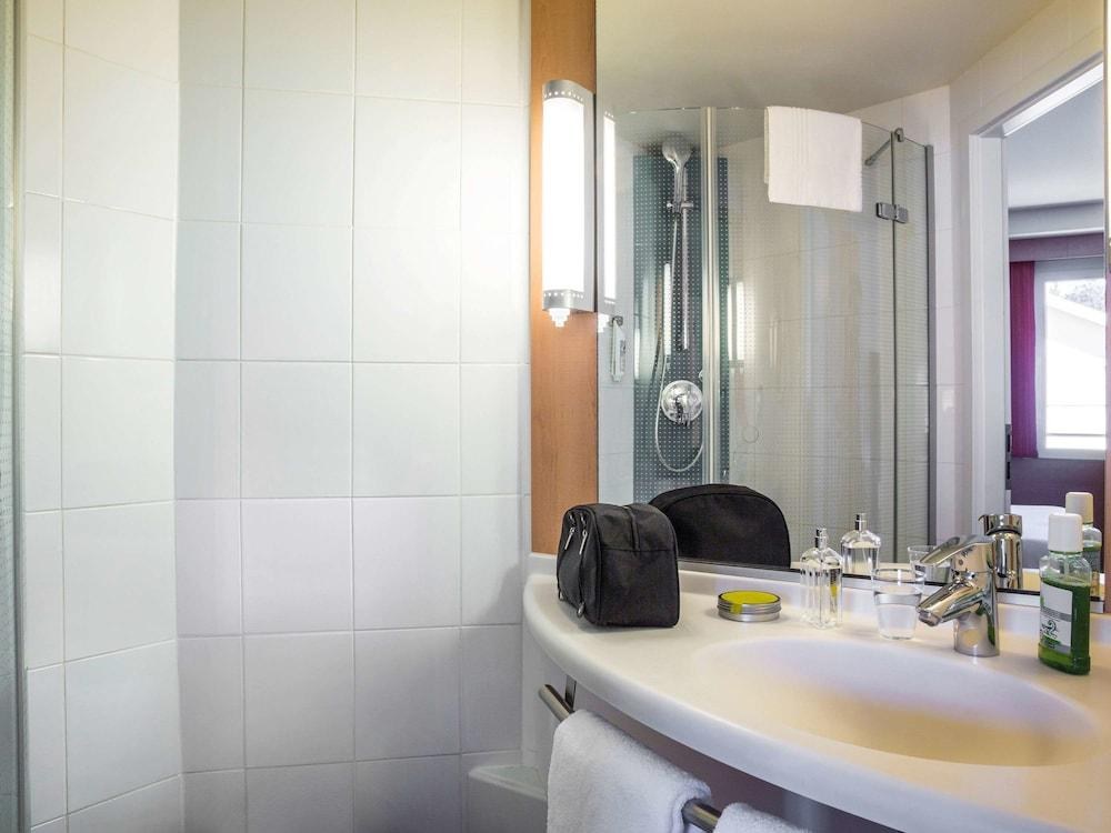 IBIS LAUSANNE CENTRE photo 2