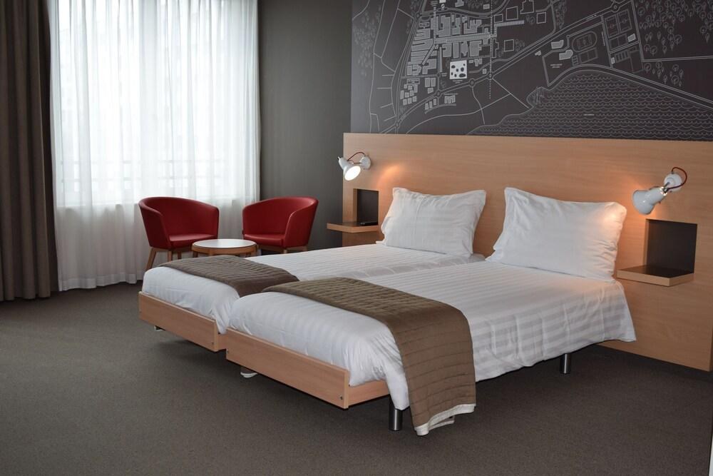 SWISSTECH HOTEL photo 3
