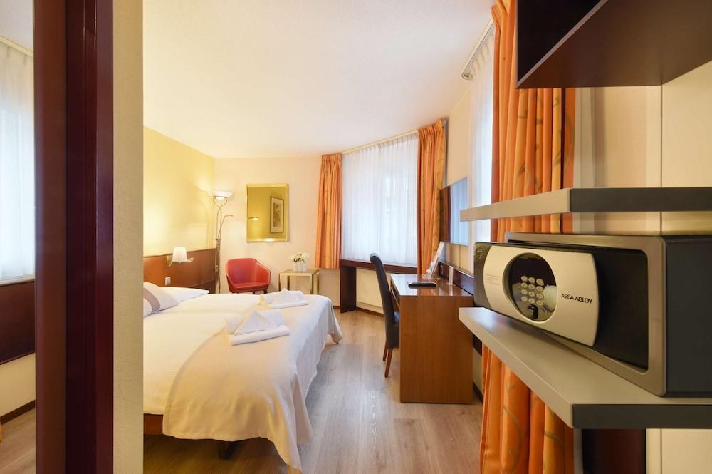 TULIP INN LAUSANNE BEAULIEU photo 2