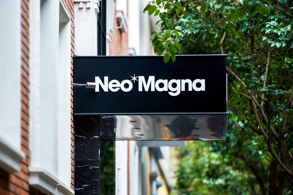 HOTEL NEOMAGNA