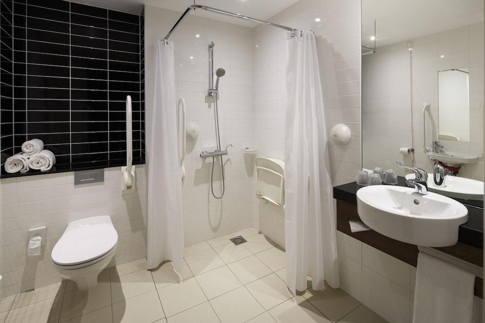 HOLIDAY INN EXPRESS UTRECHT - PAPENDORP photo 3
