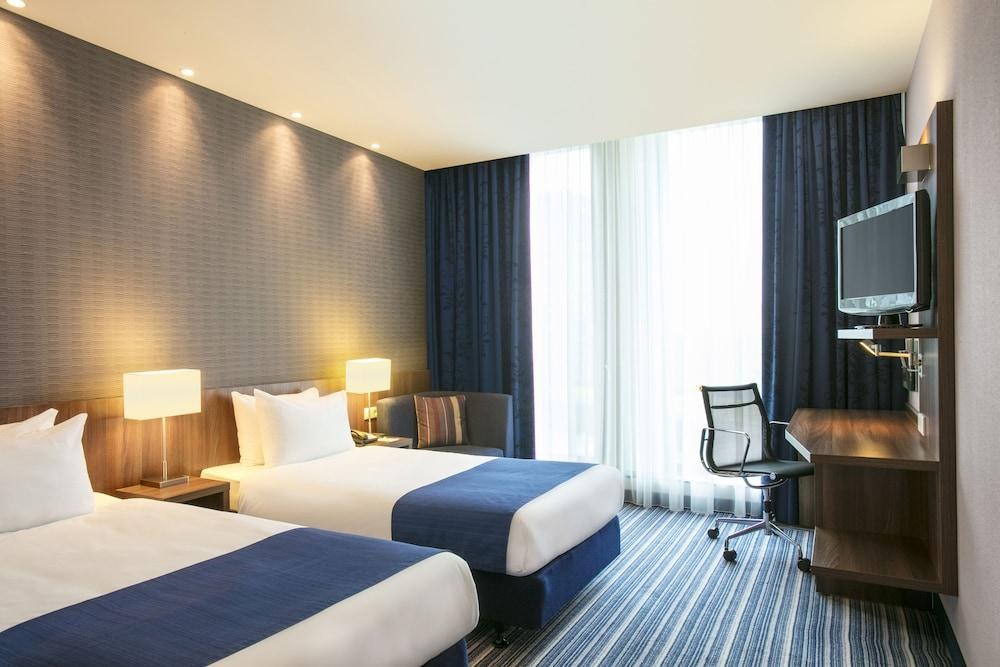 HOLIDAY INN EXPRESS UTRECHT - PAPENDORP photo 4