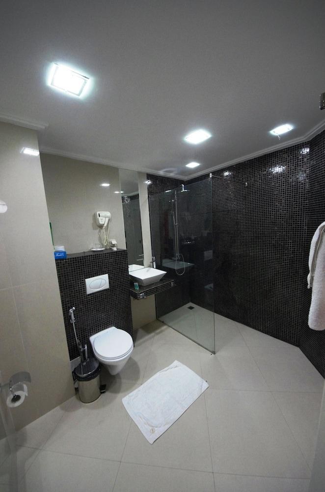 LE NDIAMBOUR HOTEL ET RESIDENCE photo 2