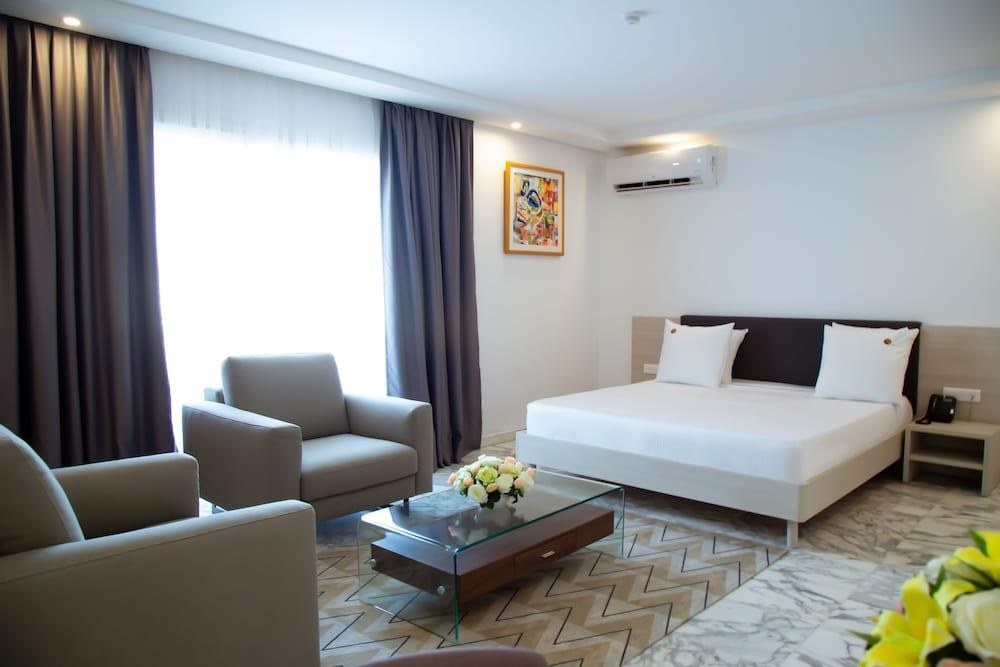 LE NDIAMBOUR HOTEL ET RESIDENCE photo 4