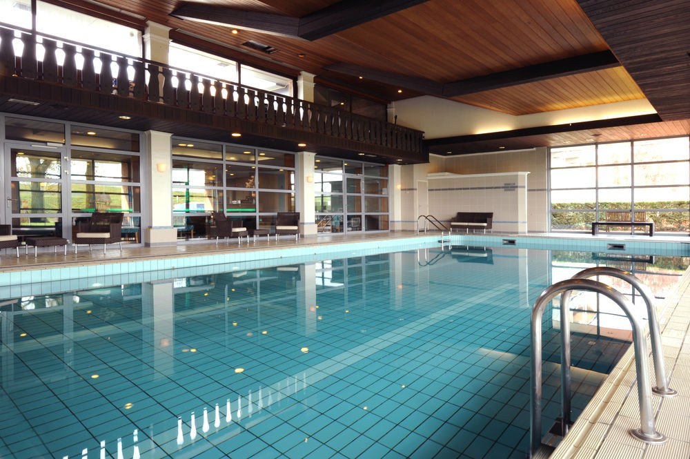 VAN DER VALK photo 1