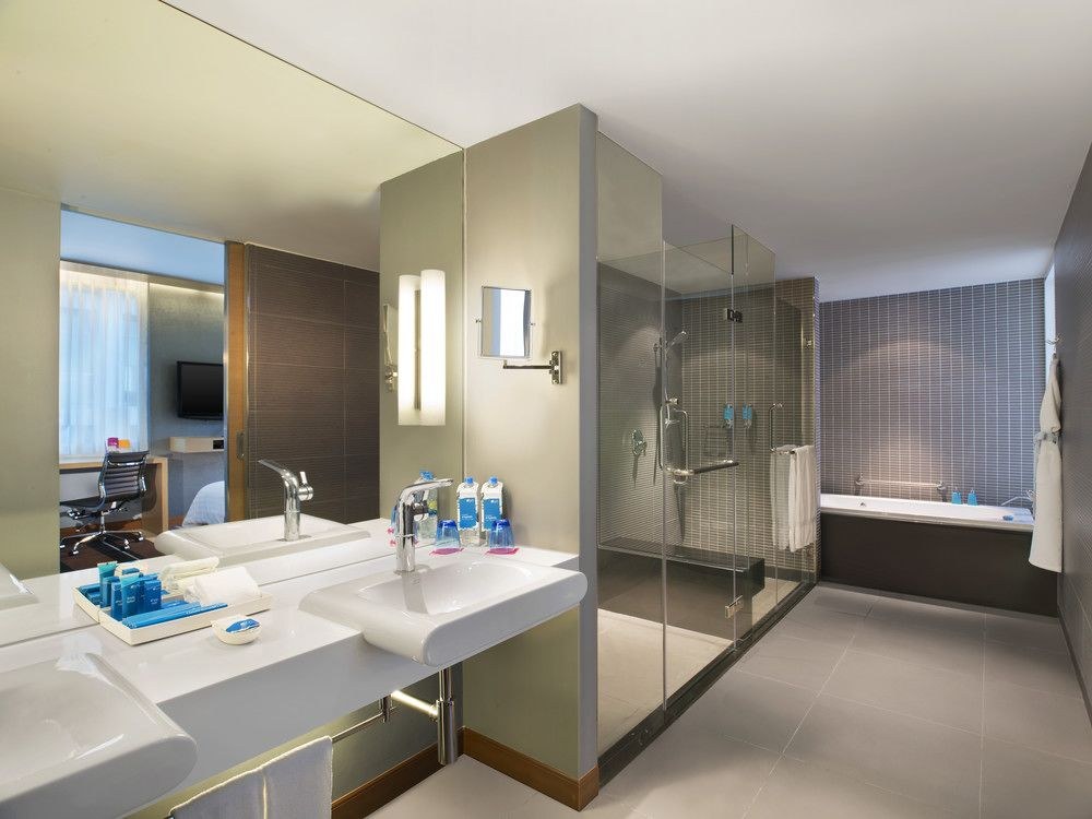 ALOFT BANGKOK - SUKHOMVIT 11 photo 2