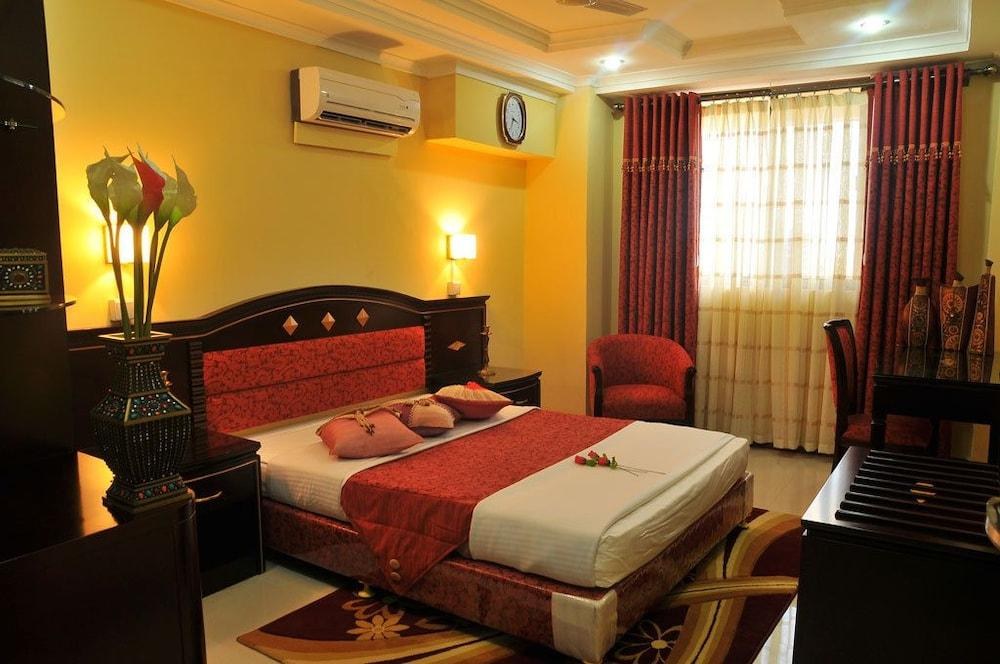 URBAN ROSE HOTEL AND APARTMENT photo 4