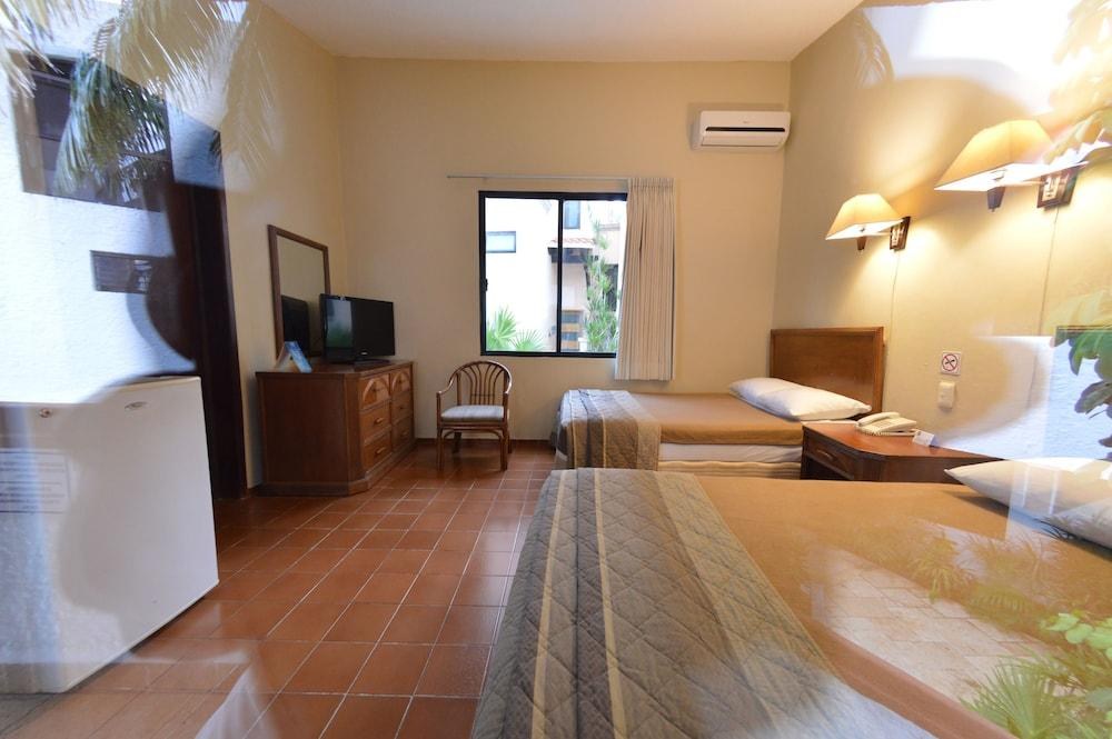 SINA SUITES photo 2
