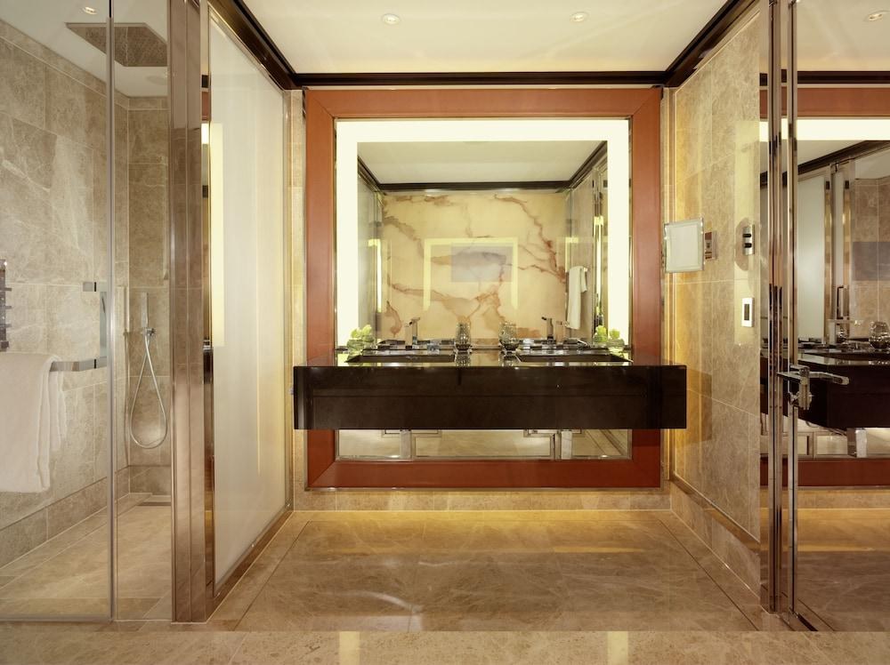 45 PARK LANE photo 3