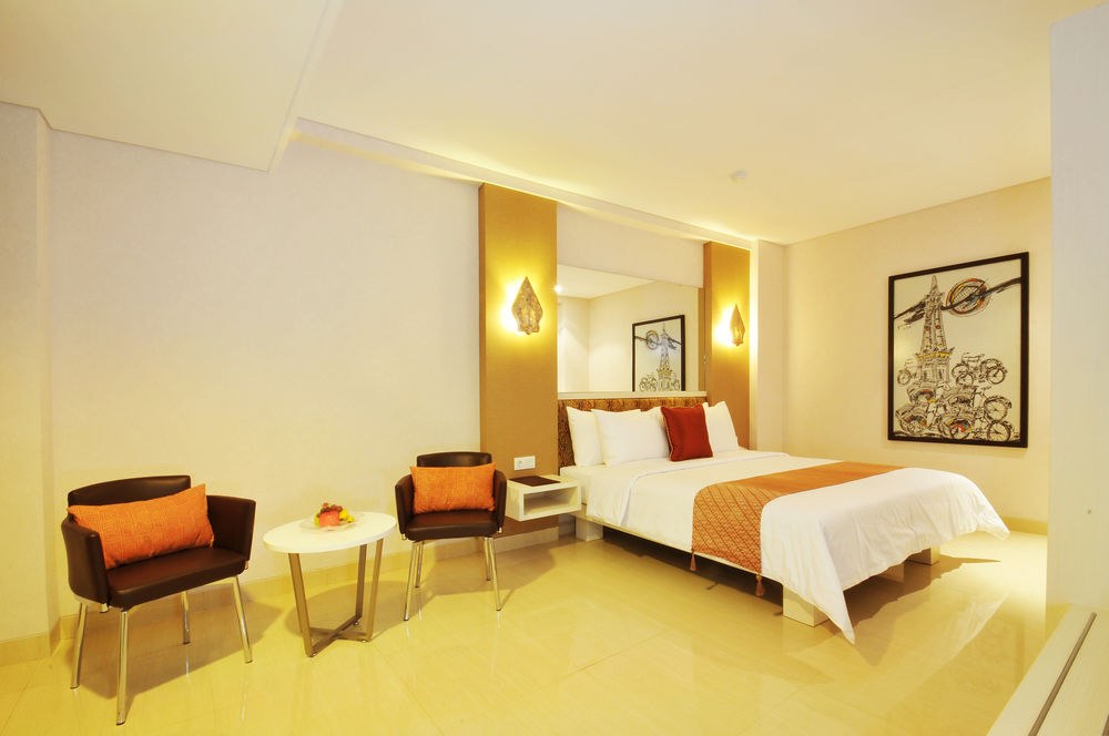 Pyrenees Jogja Hotel
