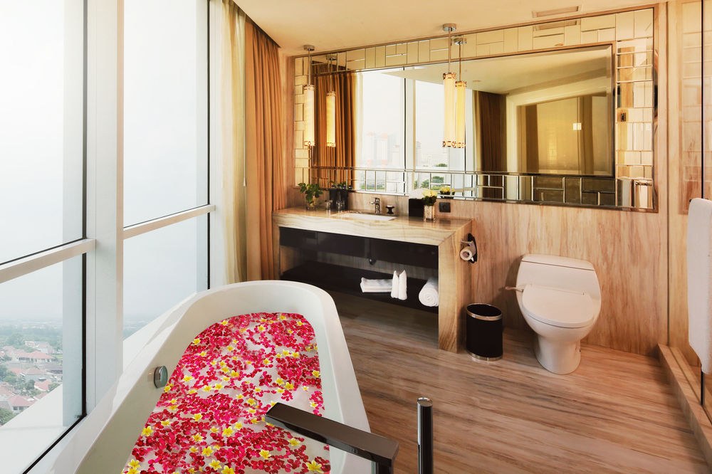 CIPUTRA WORLD SURABAYA MANAGED BY SWISS-BELHOTEL INTERNATIONAL photo 1