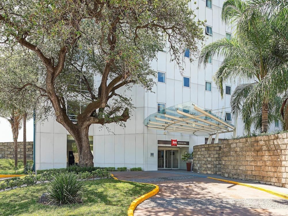 IBIS MONTERREY VALLE photo 2