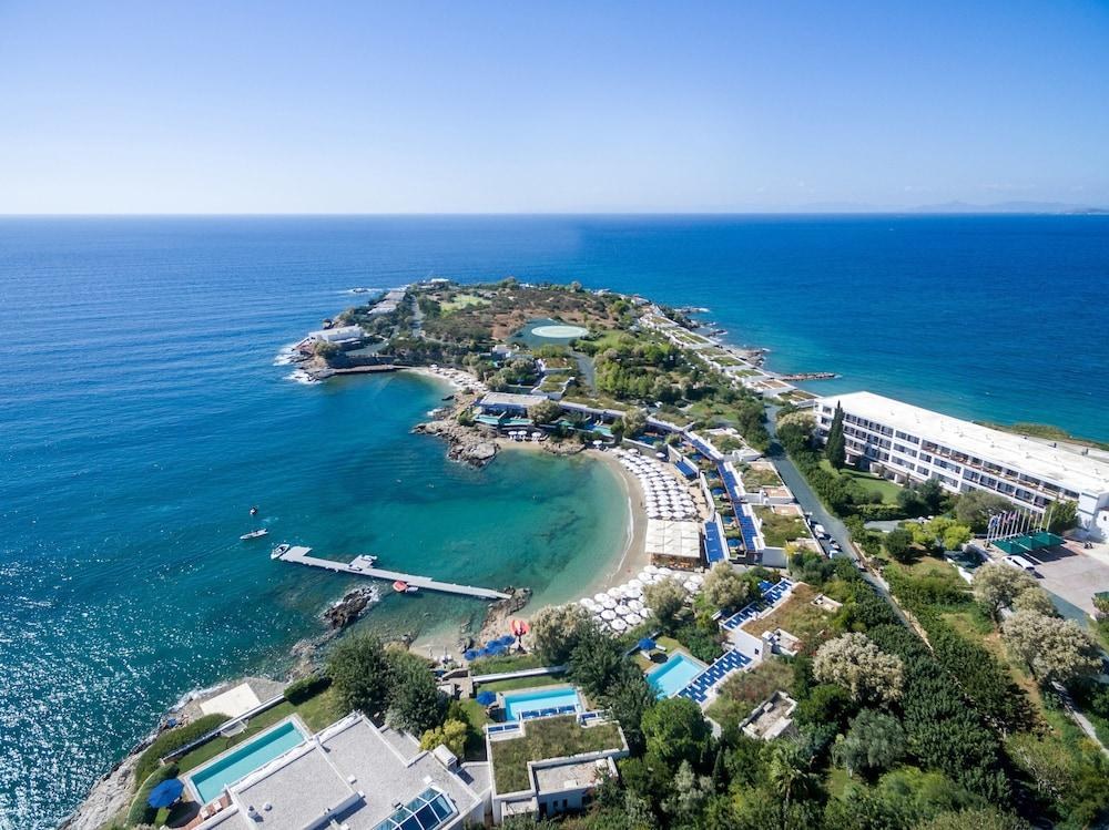 GRAND RESORT LAGONISSI photo 4