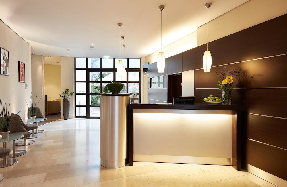 GHOTEL HOTEL & LIVING MUNCHEN-CITY photo 2