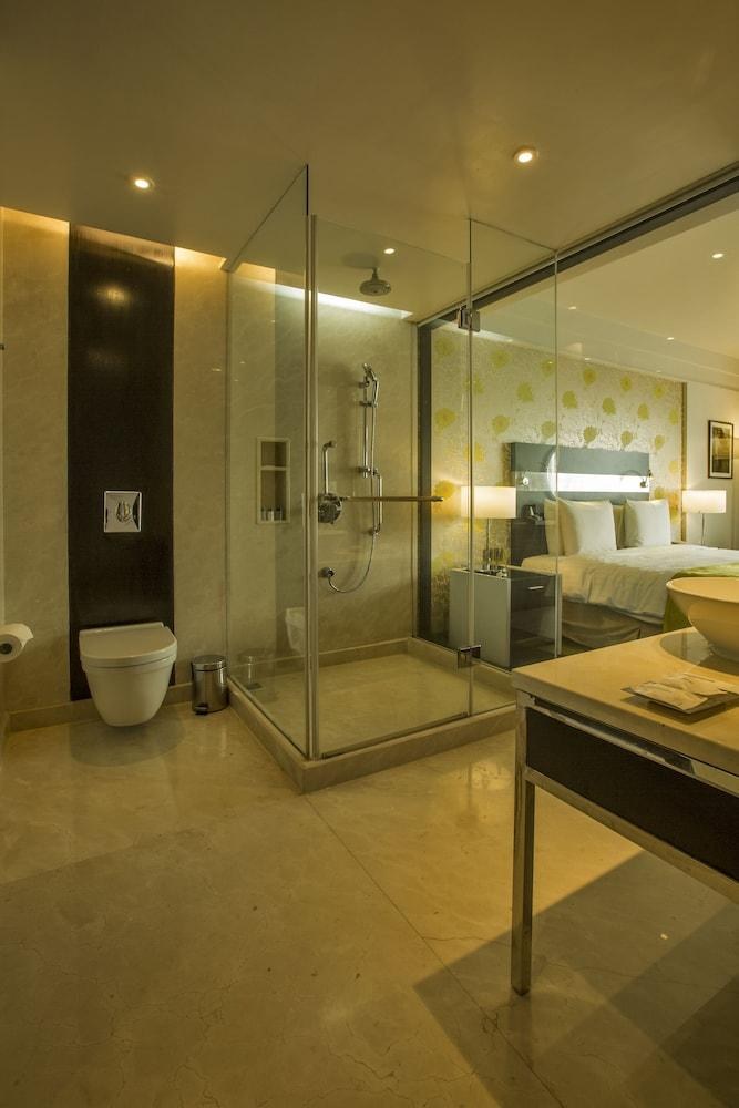 Crowne Plaza Pune City Centre photo 3