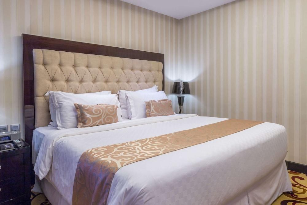 Wyndham Surabaya photo 3