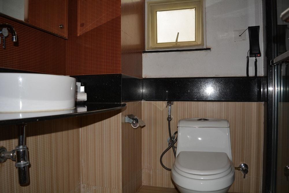 GOLDEN TULIP BANGALORE ELECTRONICS CITY photo 4