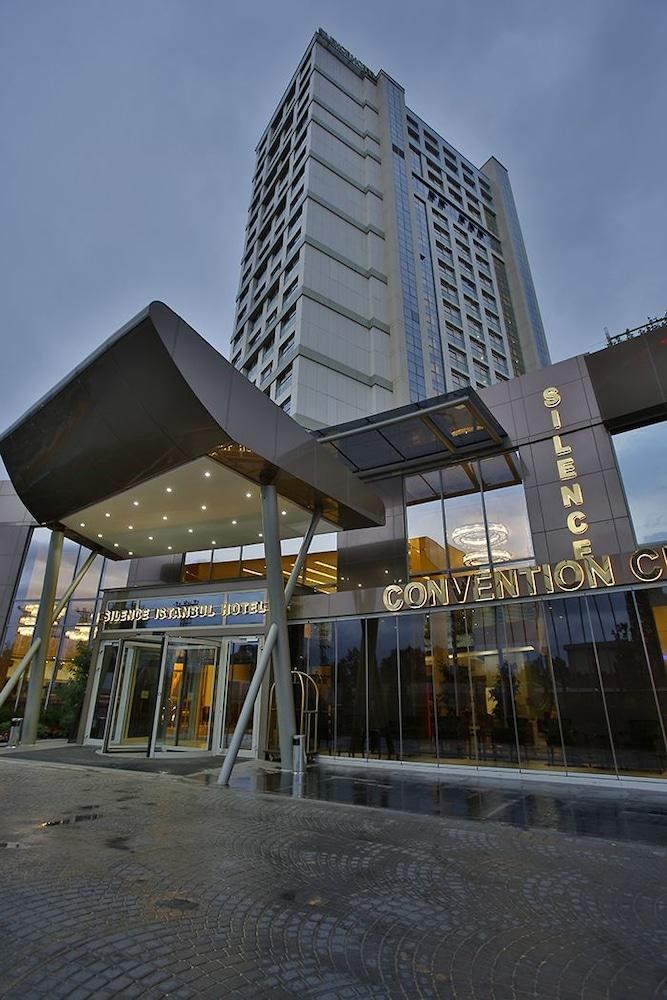 DOUBLETREE BY HILTON ISTANBUL ATASEHIR HOTEL & CONFERENCE CENTRE photo 2