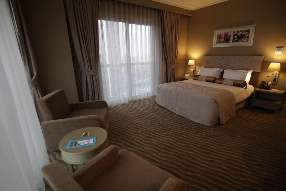 DOUBLETREE BY HILTON ISTANBUL ATASEHIR HOTEL & CONFERENCE CENTRE photo 3