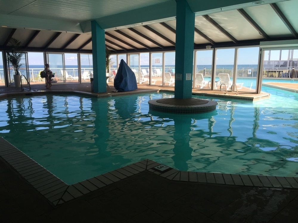Delta Hotels by Marriott Virginia Beach Waterfront photo 2