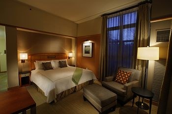 BELLEVUE CLUB