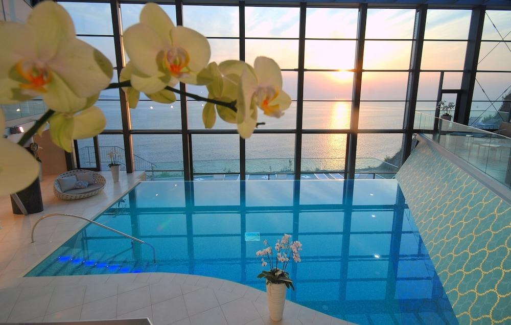 GRAND HOTEL BERNARDIN photo 2