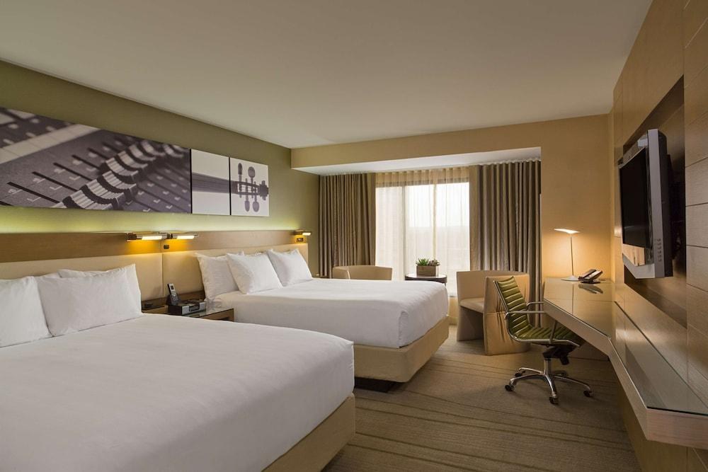HYATT REGENCY AUSTIN photo 2
