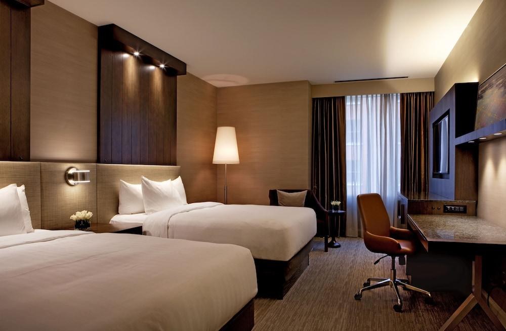 HYATT CENTRIC CHICAGO MAGNIFICENT MILE photo 4