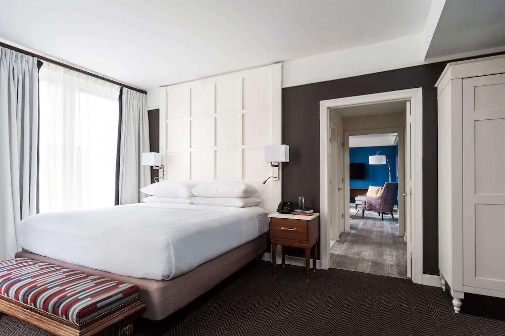 COMMONWEALTH PARK SUITES