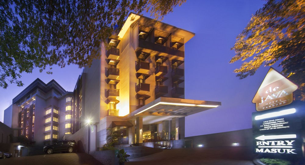 DE JAVA HOTEL BANDUNG