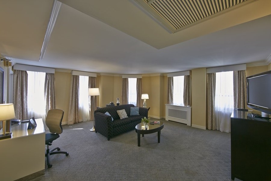WARWICK ALLERTON CHICAGO photo 2