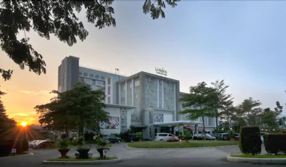 LORIN SENTUL photo 1