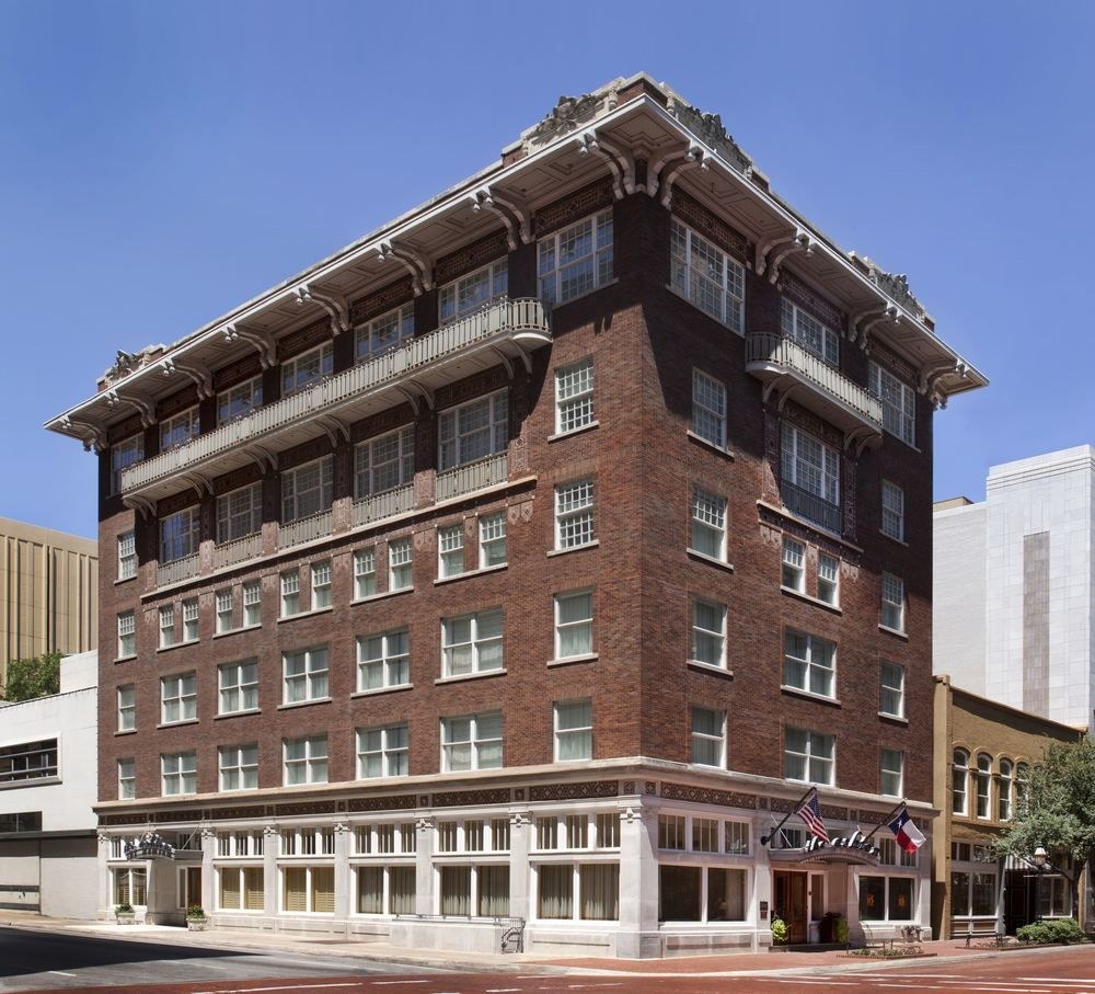THE ASHTON
