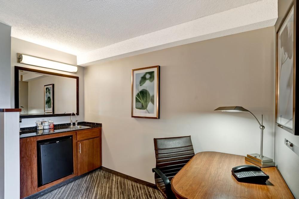 HYATT PLACE RICHMOND/INNSBROOK photo 2
