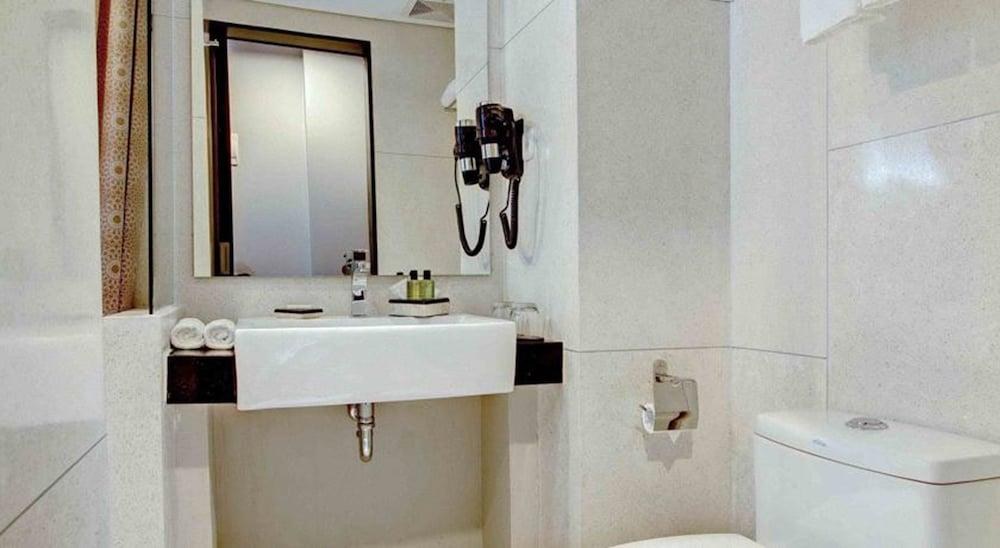 FASHION HOTEL LEGIAN photo 3