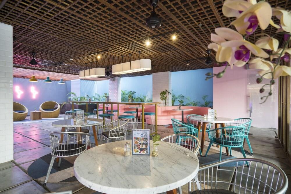 Liberta Seminyak Hotel photo 3