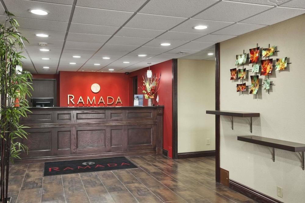 Ramada by Wyndham Tulsa photo 3
