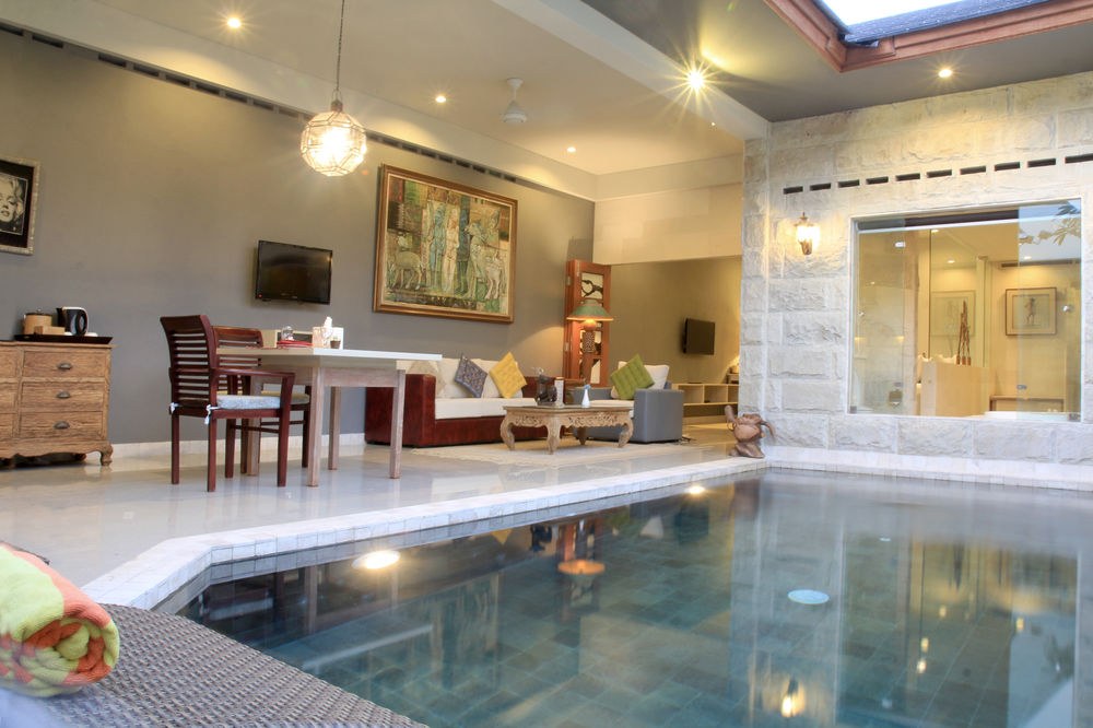 ALINDRA VILLA JIMBARAN
