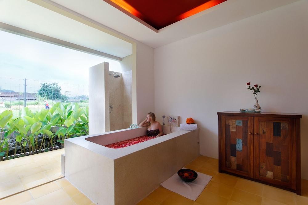 ALAM PUISI VILLA photo 3