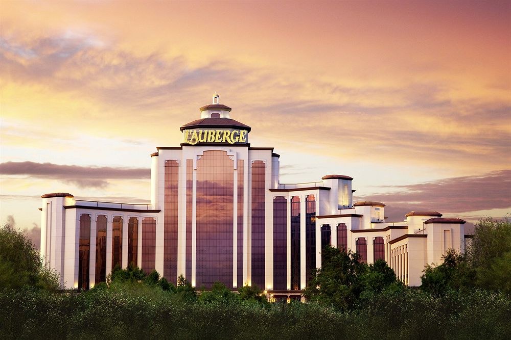 L`AUBERGE CASINO RESORT