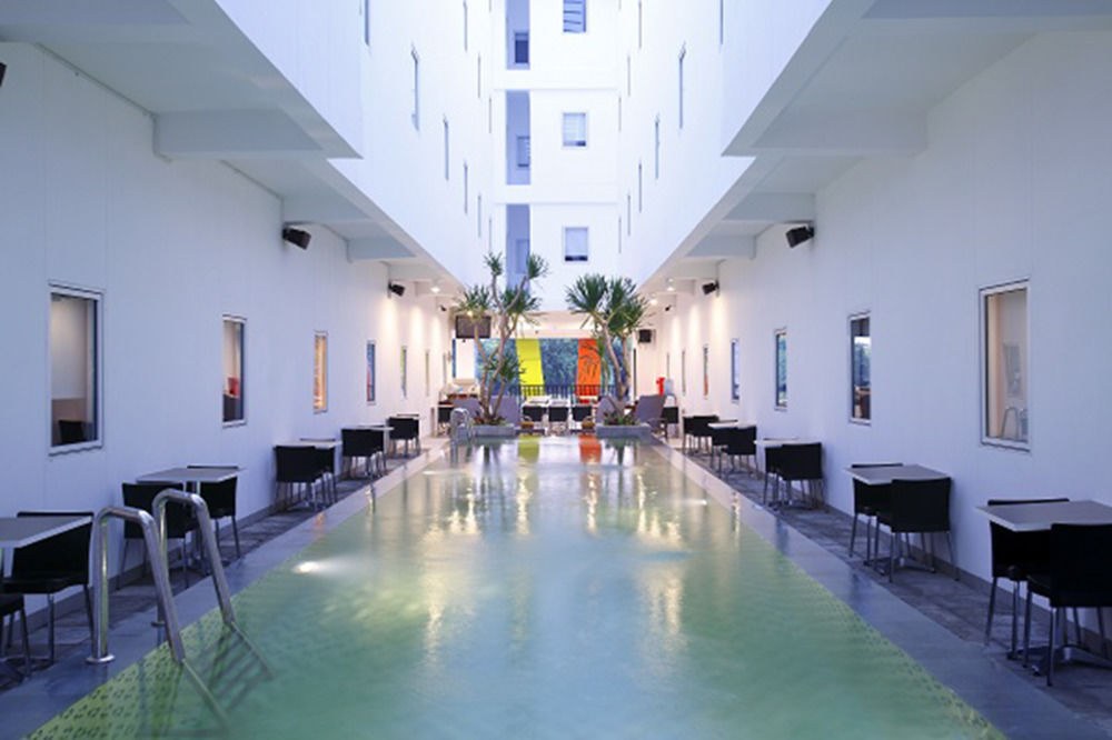 Amaris Hotel Sunset Road