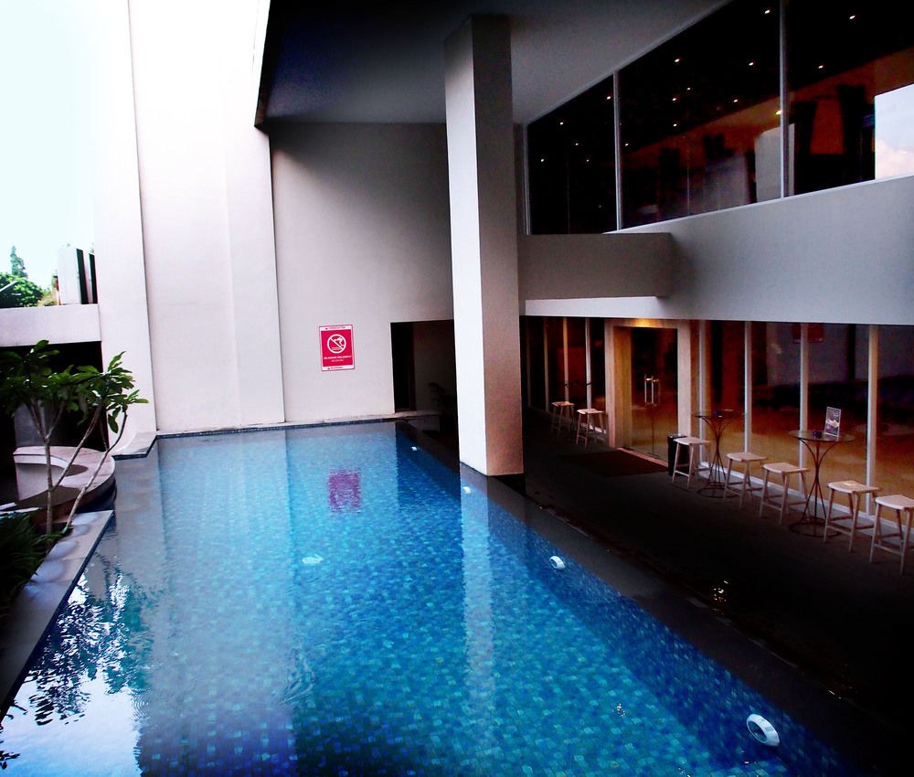 Arch Hotel photo 2