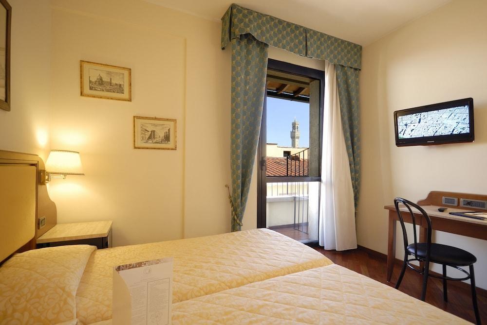 PITTI PALACE AL PONTE VECCHIO photo 4