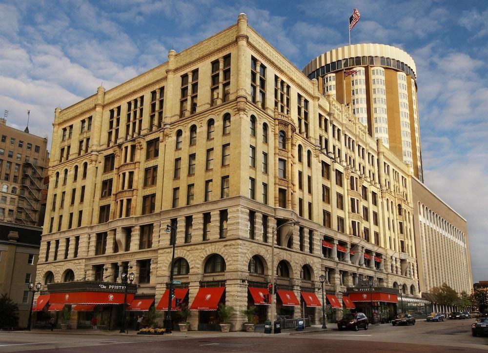 THE PFISTER photo 2