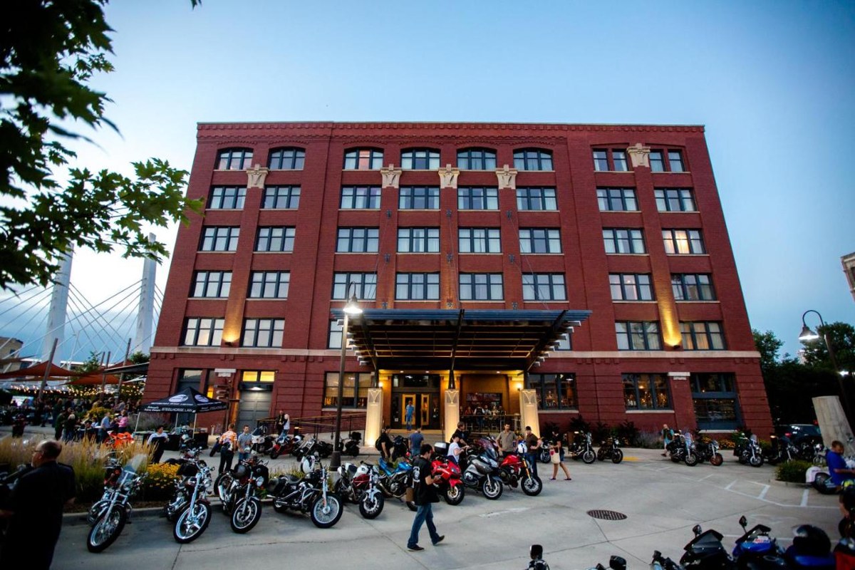 THE IRON HORSE HOTEL
