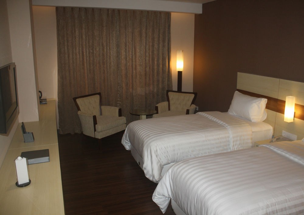CALIFORNIA BANDUNG photo 1