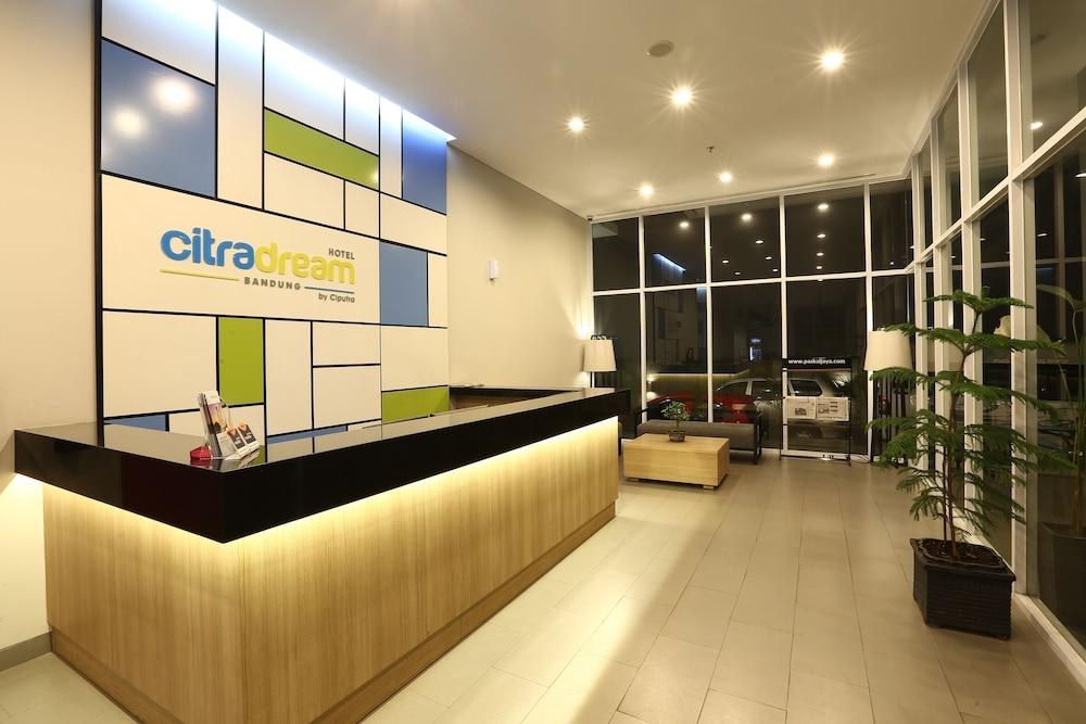 CITRADREAM HOTEL BANDUNG photo 2